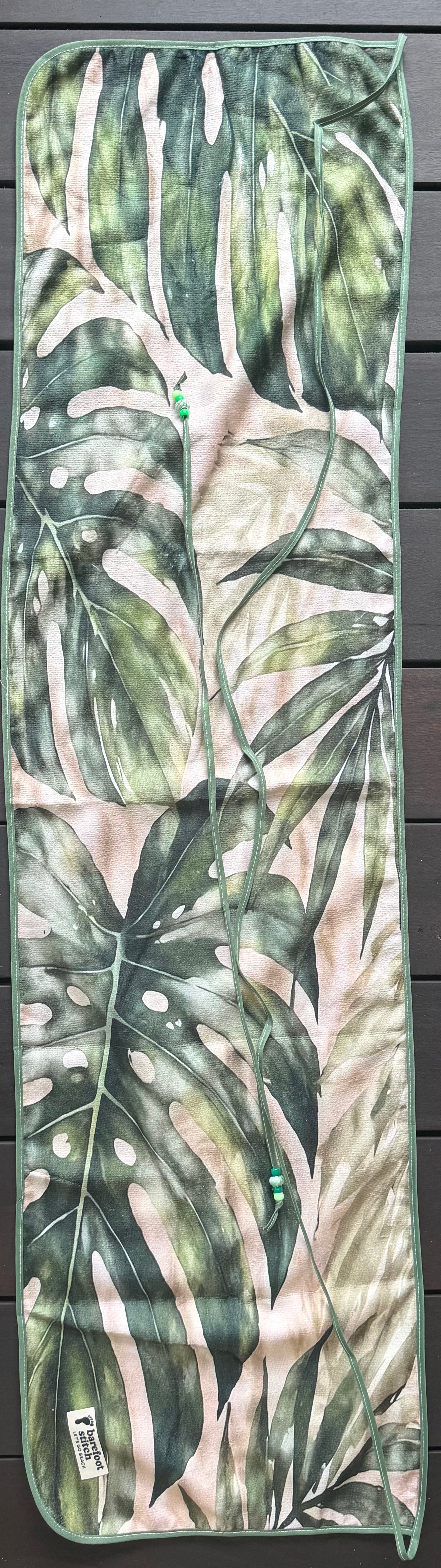 The monstera (towel 53inch by 15inch) (strings 310inch)